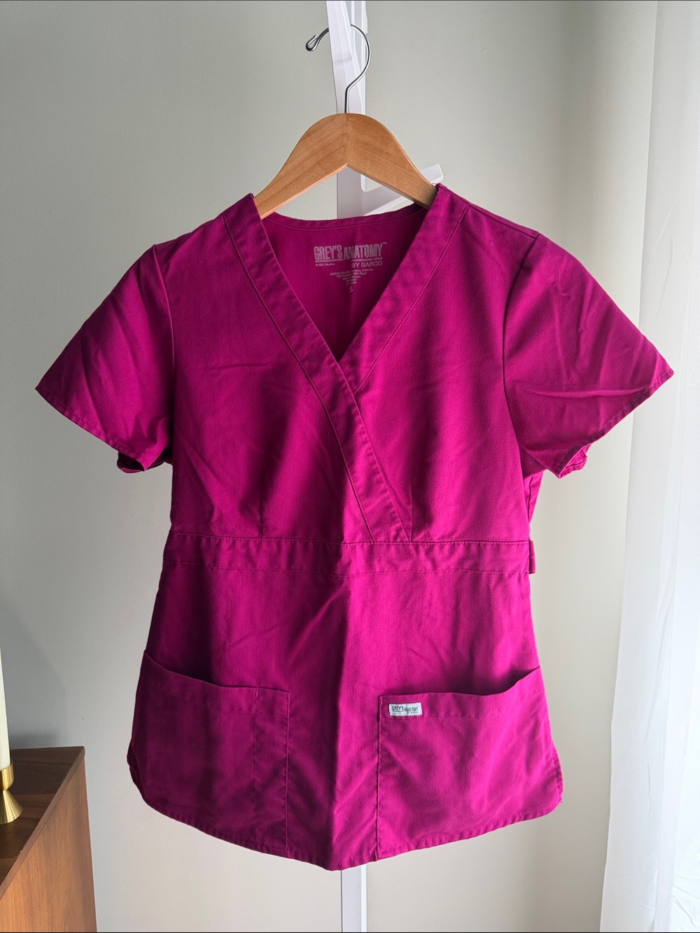 Grey's Anatomy Women's Fuchsia V-Neck Scrub Top
